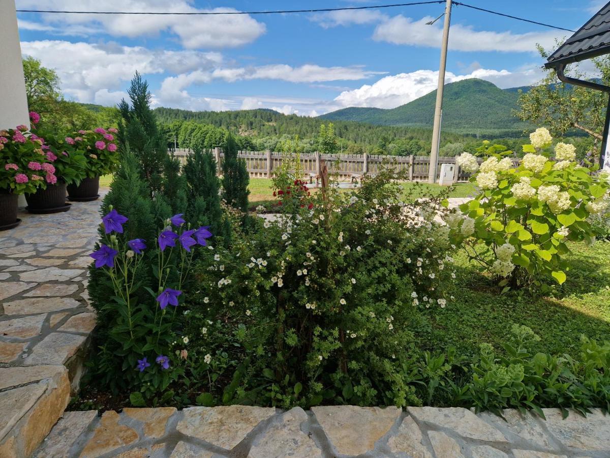Plitvice Apis Vila Korenica Exterior foto